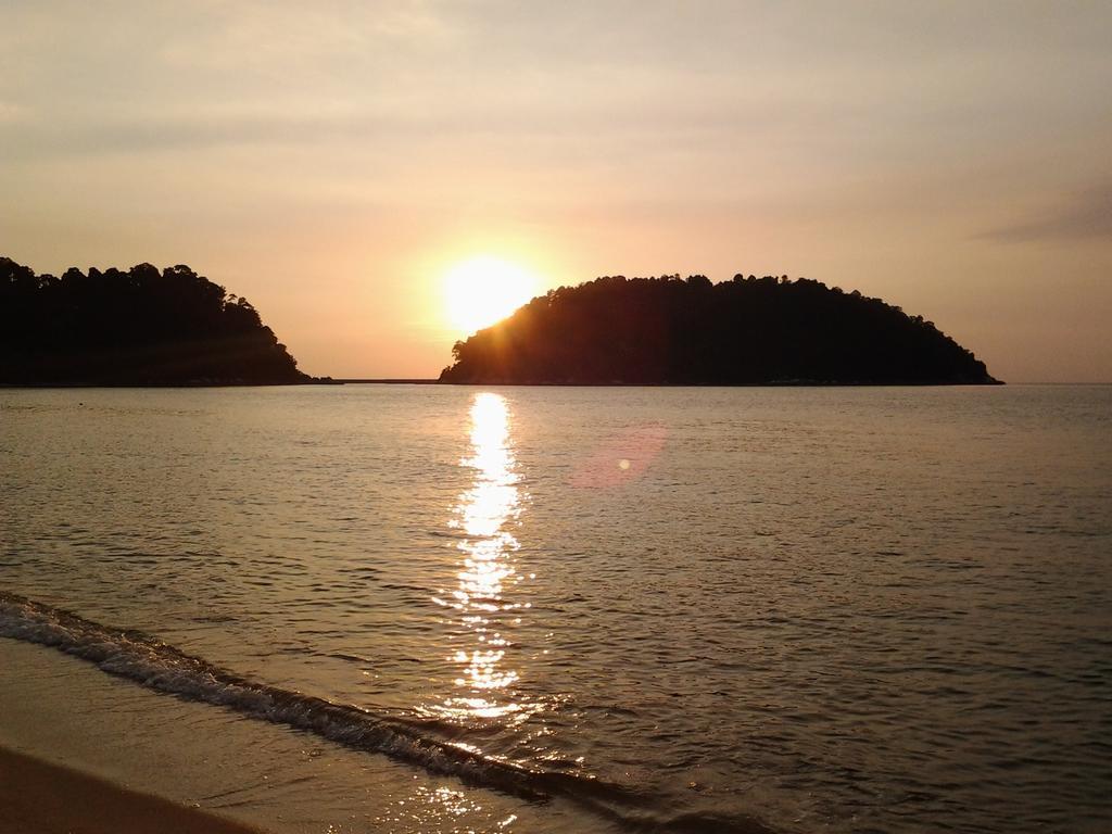 Pangkor Waterfall Beach Resort Kampung Teluk Nipah Exterior foto