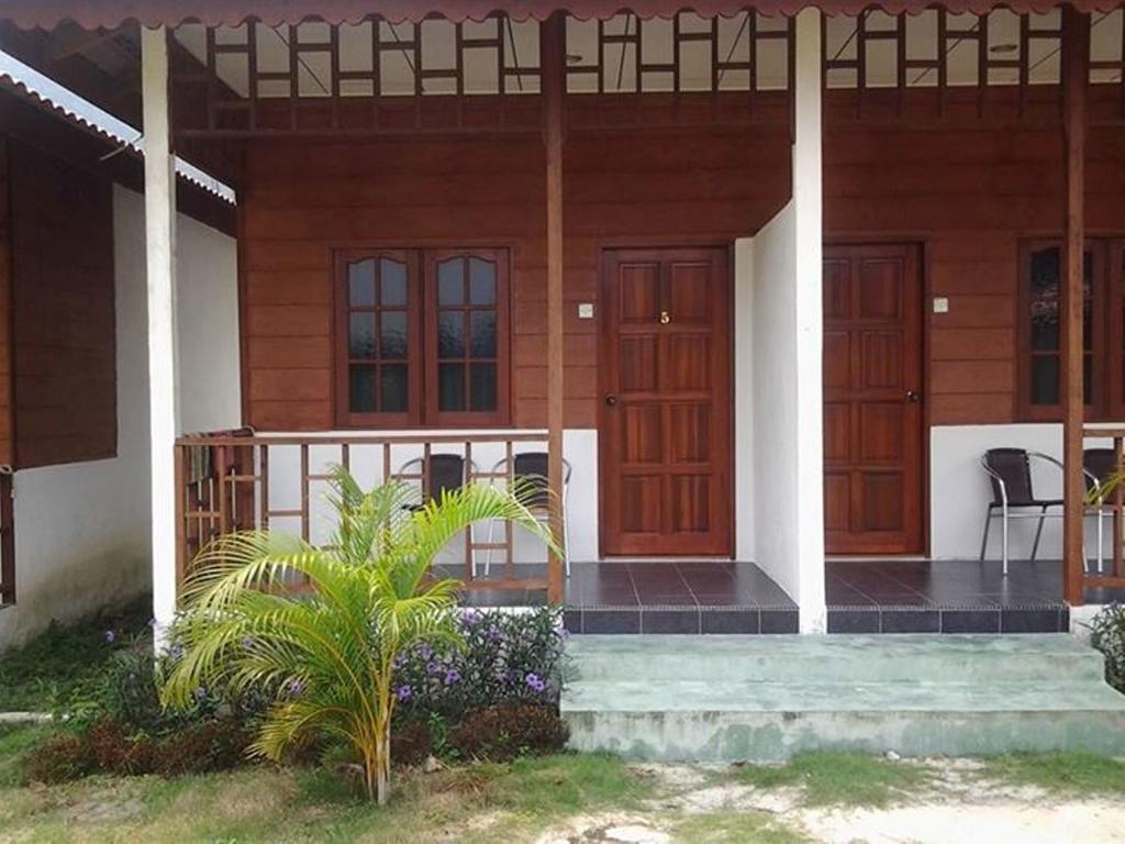 Pangkor Waterfall Beach Resort Kampung Teluk Nipah Exterior foto